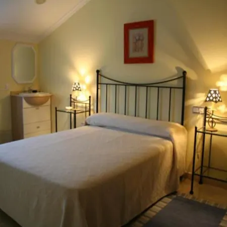 Hébergement de vacances House - 6 Bedrooms With Pool - 00126 A Estrada