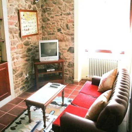 House - 6 Bedrooms With Pool - 00126 Hébergement de vacances A Estrada